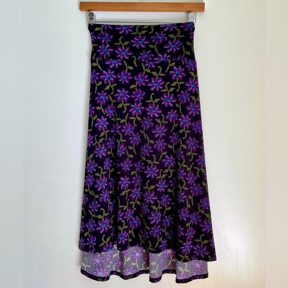 NWT LuLaRoe ‘Azure’ A-line Knee-Length Skirt Black w/ Purple Flowers Size 3X - Picture 1 of 10